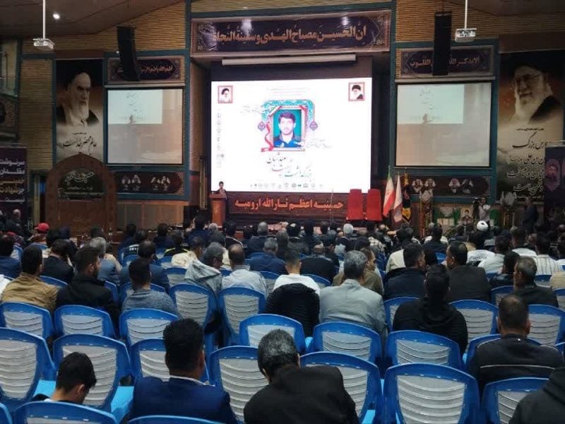 میدان ورزش مقدس است، ورزشکاران باید الگوی جامعه باشند