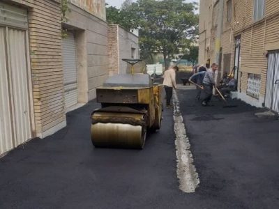 آسفالت ریزی بیش از ۷۰۰ تنی در معابر سطح حوزه شهرداری منطقه ۲ در طول هفته گذشته