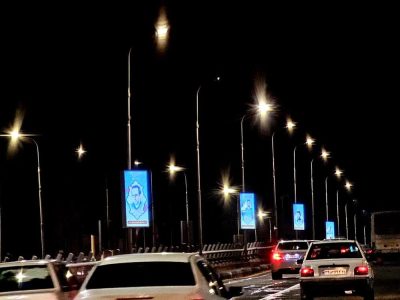 نصب تمثال شهدا در عرشه پل تقاطع غیر همسطح ابوریحان