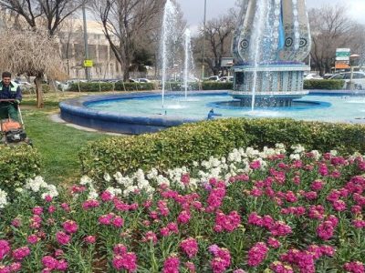 کاشت ۲۵۰ هزار بوته گل بهاره در منطقه تاریخی فرهنگی تبریز