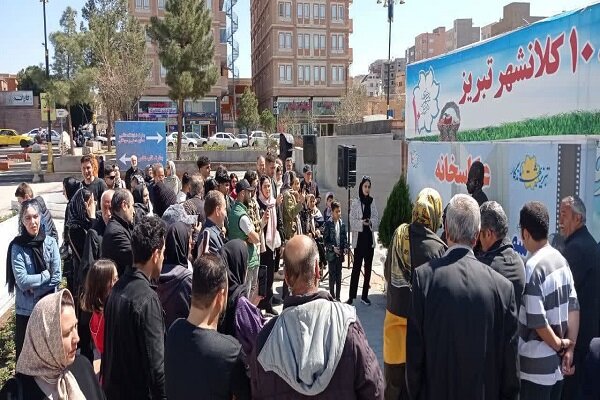 کمپ گردشگری شهرداری منطقه ۱۰ در مقبره الشعرا همچنان پذیرای مهمانان نوروزی