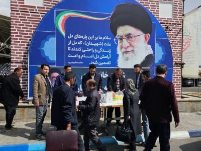 برپایی ایستگاه صلواتی و توزیع نذری در وادی رحمت تبریز به مناسبت عید فطر
