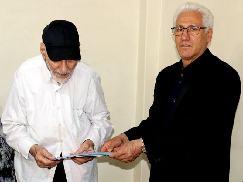 دیدار شهردار منطقه ۴ با خانواده شهید والامقام « عبدالله ملائی »