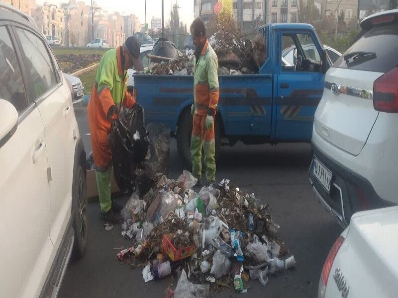 جمع آوری بیش از ۱۵ هزار و ۲۰۰ تن زباله از معابر سطح حوزه شهرداری منطقه ۲ تبریز در چهار ماه گذشته