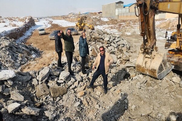 اجرای مسیرگشایی ۲۴ متری صنعتگران توسط شهرداری منطقه ۶ تبریز