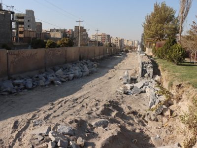 پروژه تعریض بلوار ملاصدرا در مرحله احداث دیوار